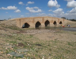 مطالعات اضطراری امکانسنجی صدور مجوز طرح کانالیزاسیون، کنترل سیلاب و زیباسازی بستر و حریم صوفی چای